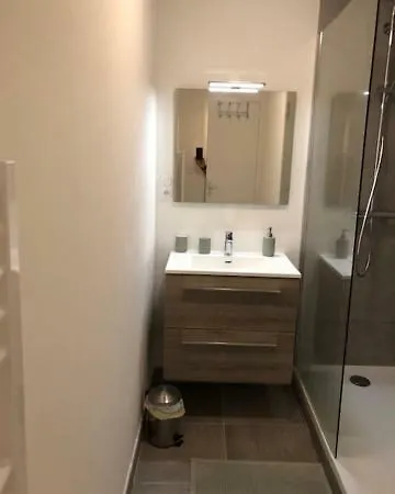 Apartment Charme En Centre Ville, Equipe, Local Velos