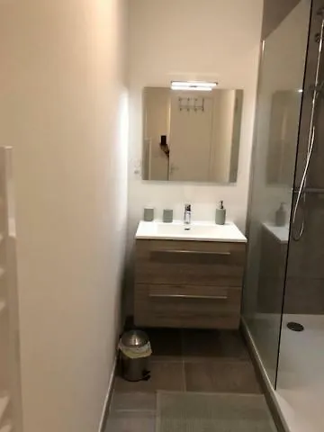 Apartment Charme En Centre Ville, Equipe, Local Velos